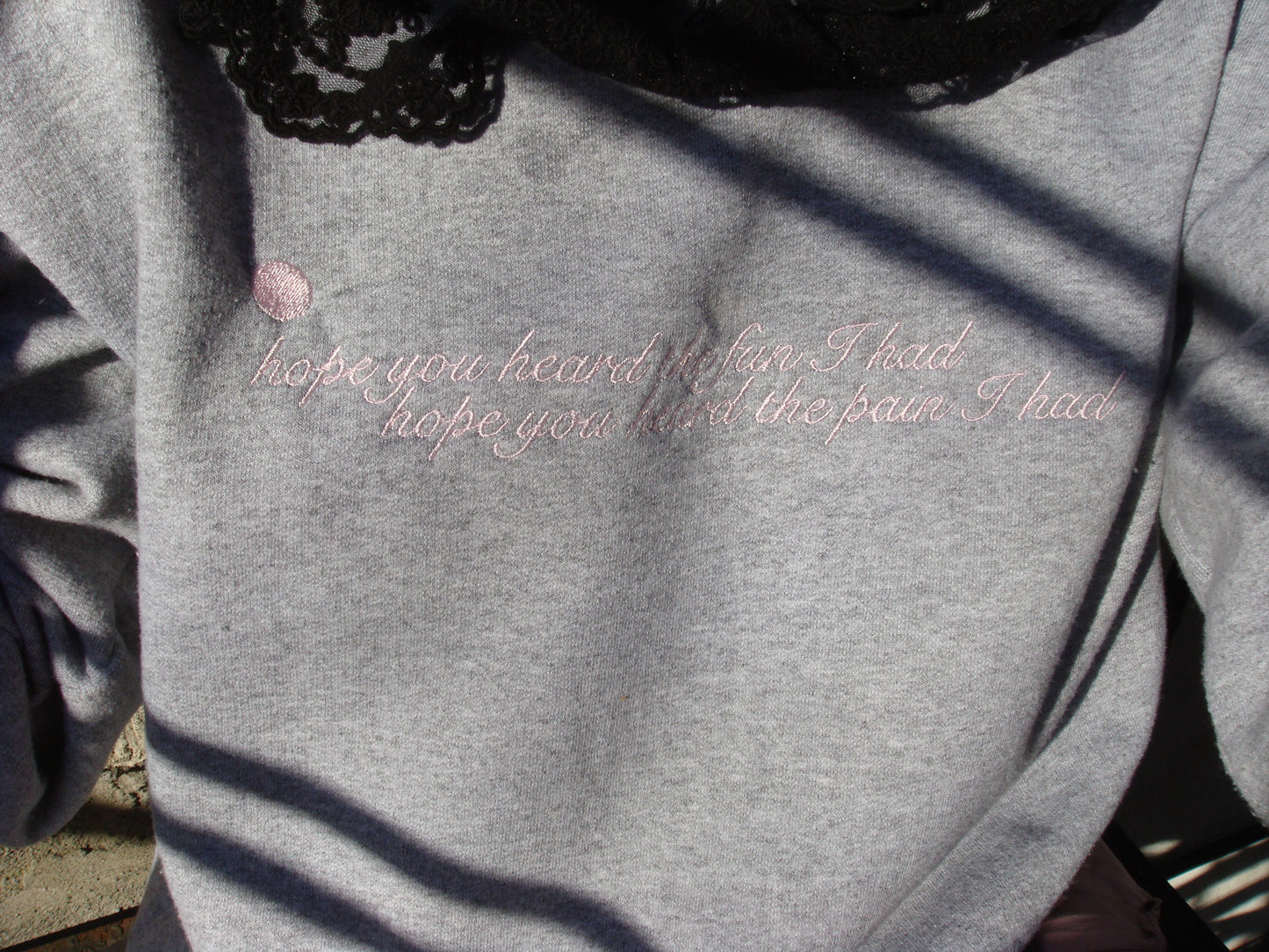 please return sweatshirt